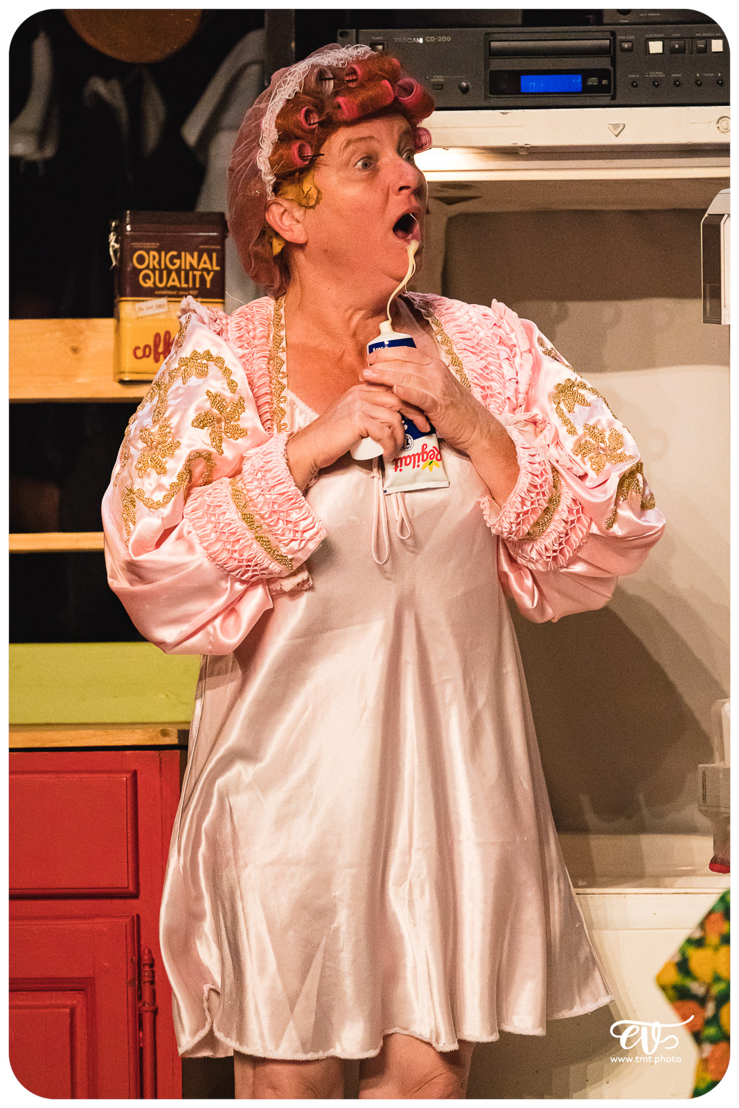 LES FEMMES SAVANTES (CIE DU DETOUR)